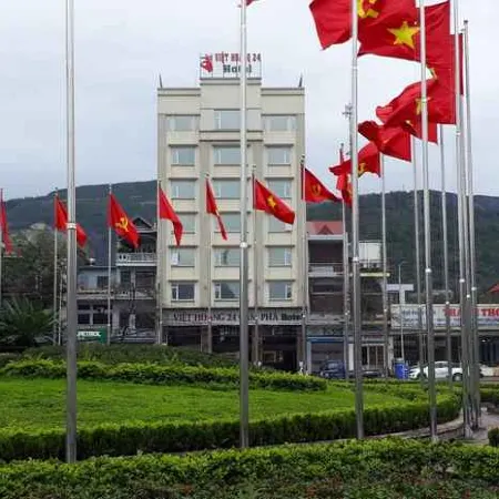 Viet Hoang Hotel 24 Hotels in Cam Pha