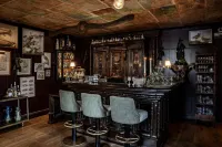 The Loch Lomond Arms Hotel - bar