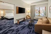 Fairfield Inn & Suites Cedar Rapids North - مسبح