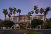 Courtyard Cypress Anaheim/Orange County - Pools