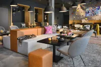 Moxy Dresden Neustadt - 3성급