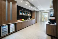 SpringHill Suites Dothan - breakfast