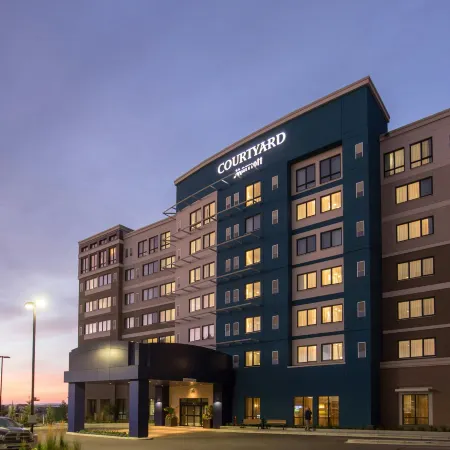 Courtyard Calgary South
