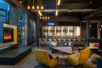 Aloft Green Bay - bar
