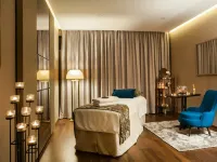 Saint Ten Boutique Hotel, Small Luxury Hotels Hotels near فوشتوفاز