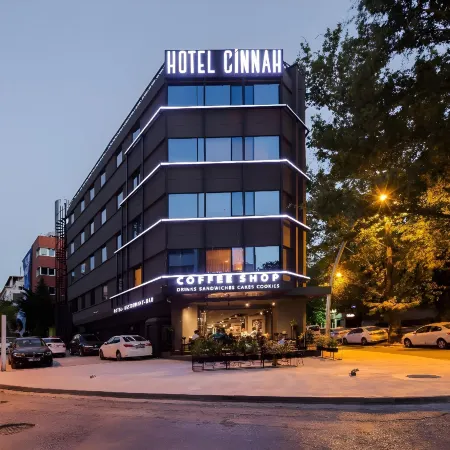 Hotel Cinnah