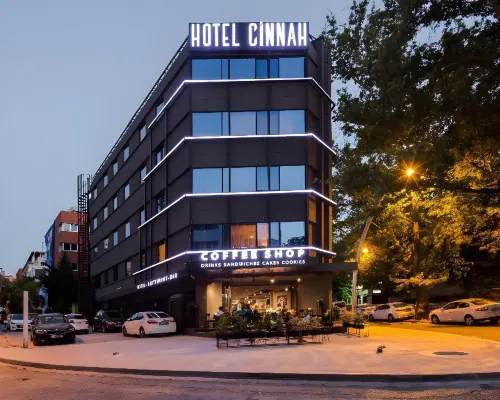 Hotel Cinnah Отели рядом с достопримечательностью «Чанкая»