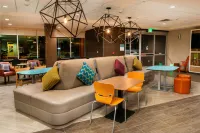 Home2 Suites by Hilton-Bakersfield - جاكوزي