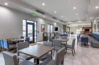 Comfort Suites Scottsdale Talking Stick Entertainment District - parking