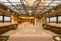Sterling Varanasi - 2-Star