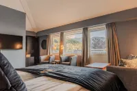 Grand Hotel Skei - Unike Hoteller - Parking