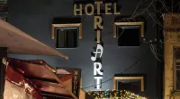 Hotel Triart - С парковкой