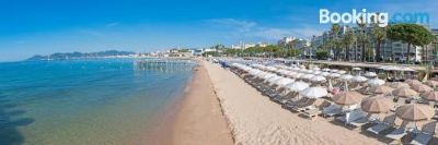 Hotel Exterior #Cannes Boccacabana Beach, Seafront, in Résid Pierre&Vacances 3 Stars Photo