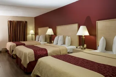 Red Roof Inn & Suites Pigeon Forge - Parkway
