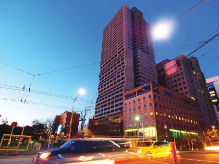 Oaks Melbourne on William Suites