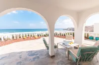 Terrazas del Mar. Villa on the Beach Sea Terrace Wifi Free Golf Ecological House Hotels in Comarca Este