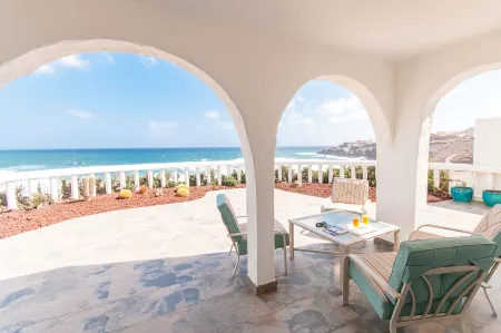 Terrazas del Mar. Villa on the Beach Sea Terrace Wifi Free Golf Ecological House