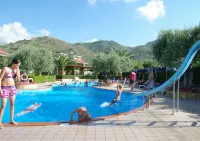 Spacious Apartment for 4 People in Residence - Pool