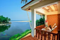 Beach and Lake Ayurvedic Resort, Kovalam - 4-Star