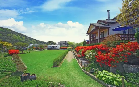 Taean Solnaum Pension Отели рядом с достопримечательностью «Kkotji Beach»