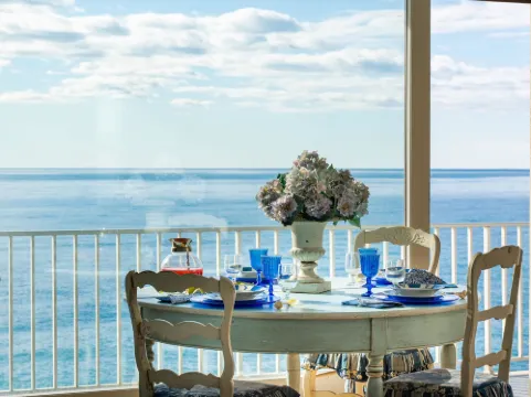 Pieds Dans l'Eau Hotels in Riva Ligure