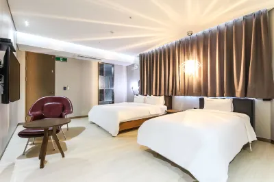 Idun Hotel Hoteles cerca de Woosuk University
