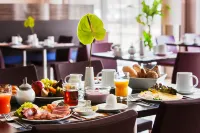 IntercityHotel Berlin Hauptbahnhof - breakfast