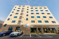 Daegu Hyeonpung Hotel Noble Hotels near Dodong Seowon Confucian Academy