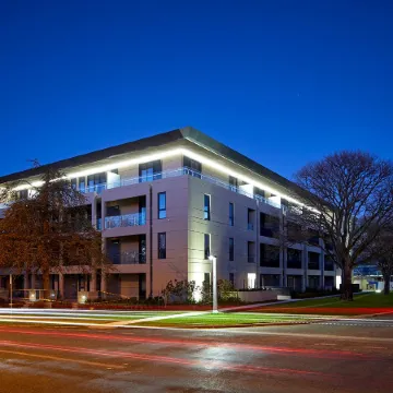 Knightsbridge Canberra Отели рядом с достопримечательностью «Торговый центр Kingston Mall»