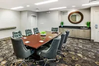Homewood Suites by Hilton Shreveport - parking