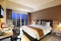 Swiss-Belinn Karawang Hotel dekat PASAR JATIRAGAS