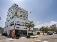 Ulsan Jinha Paradise Hotels near Ganjeolgot