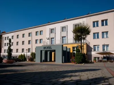 Brojan Hotels near PHU Zuzakowo Aneta Wywiał Ul.Wygoda 82 BOX-B29 7 43-608 Jaworzno