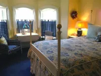 Strawberry Farm B and B Hotels in Muscatine