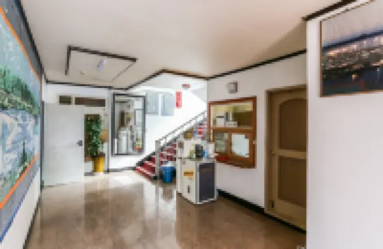 Seogwipo Roksan Motel