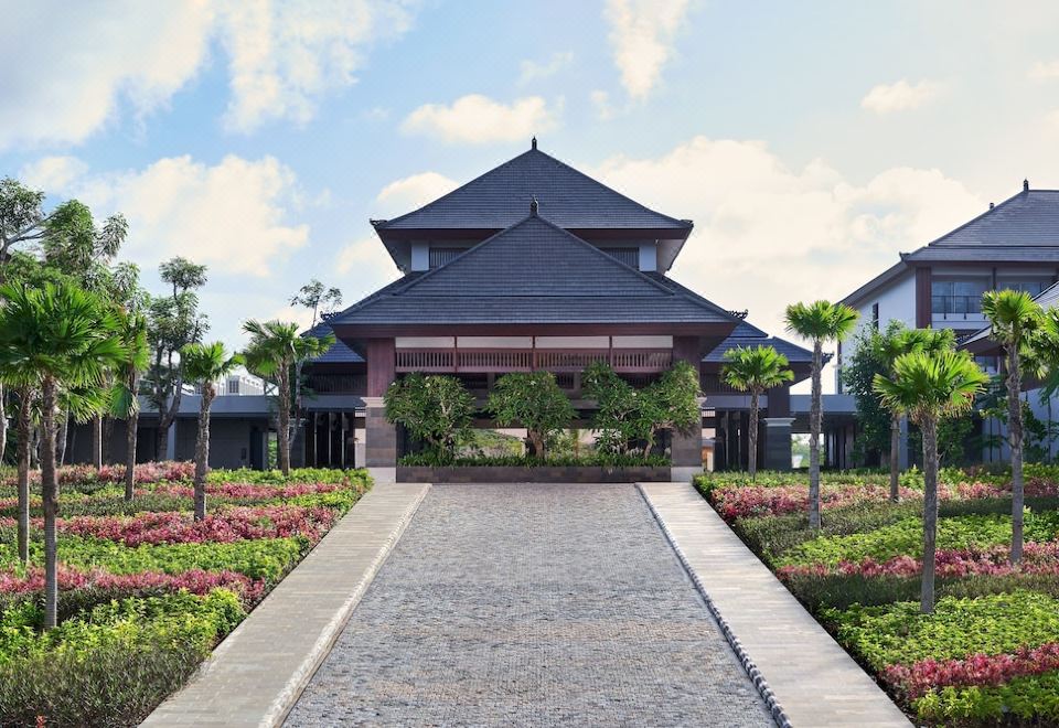 峇里島努沙杜瓦萬麗度假酒店 介紹