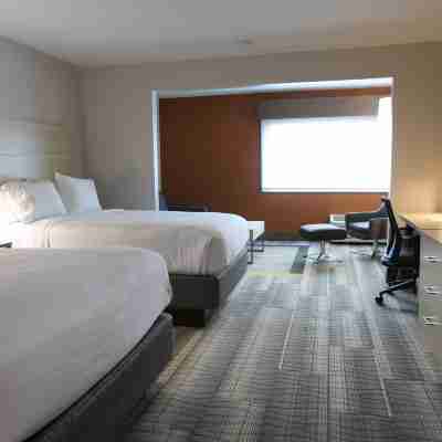 Holiday Inn Express Biloxi - Beach Blvd Rooms