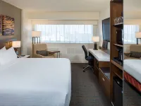 Delta Hotels Calgary South Отели рядом с достопримечательностью «Железнодорожная станция Heritage C Train»