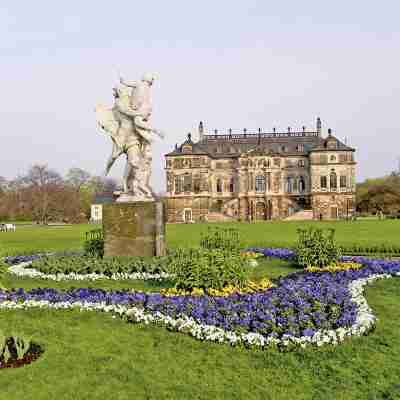 Relais & Chateaux Bulow Palais Hotel Exterior