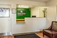 โฮมทาวน์สตูดิโอส์ บาย เรดรูฟ ยูจีน – สปริงฟีลด์