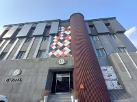 Gyeongsan Hotels near Hayang Station