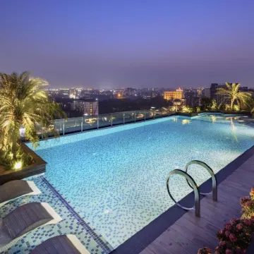 Radisson Blu Mumbai International Airport Hotels near Chhatrapati Shivaji Intl. Airport