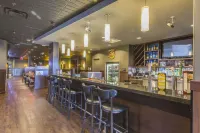 Quality Inn & Suites - ที่มีบาร์