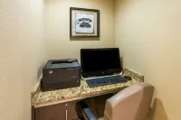 Microtel Inn & Suites by Wyndham North Canton Các khách sạn ở Xã Plain