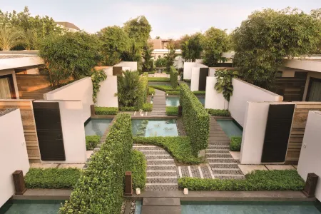 Hyatt Regency Danang Resort and Spa Отели рядом с достопримечательностью «Danang Architecture University»