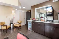 Econo Lodge Gainesville Downtown Area - breakfast
