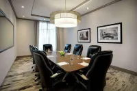 Doubletree by Hilton Chicago Midway Airport - Airport Shuttle