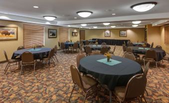 Best Western Plus Kelly Inn  Suites