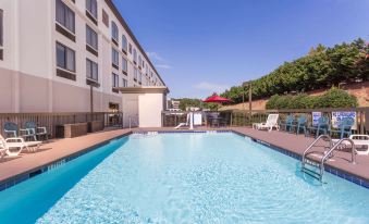 Wingate by Wyndham Greenville Airport