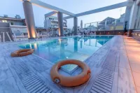 Comfy Boutique Hotel - Pools